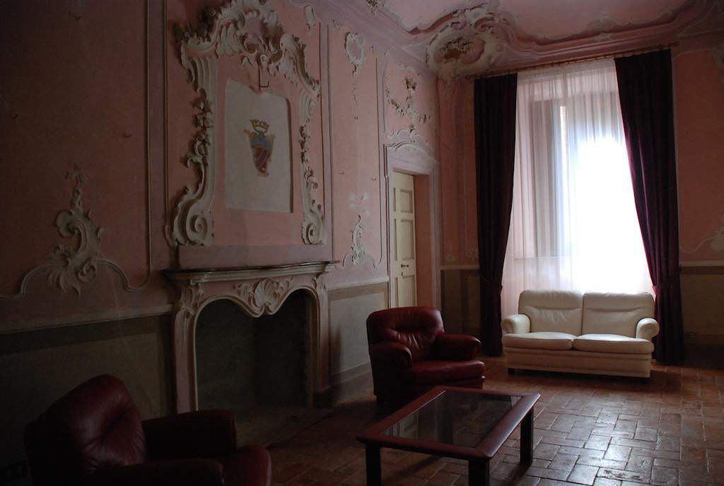 Bed and Breakfast Palazzo Bonfranceschi Belforte del Chienti Экстерьер фото